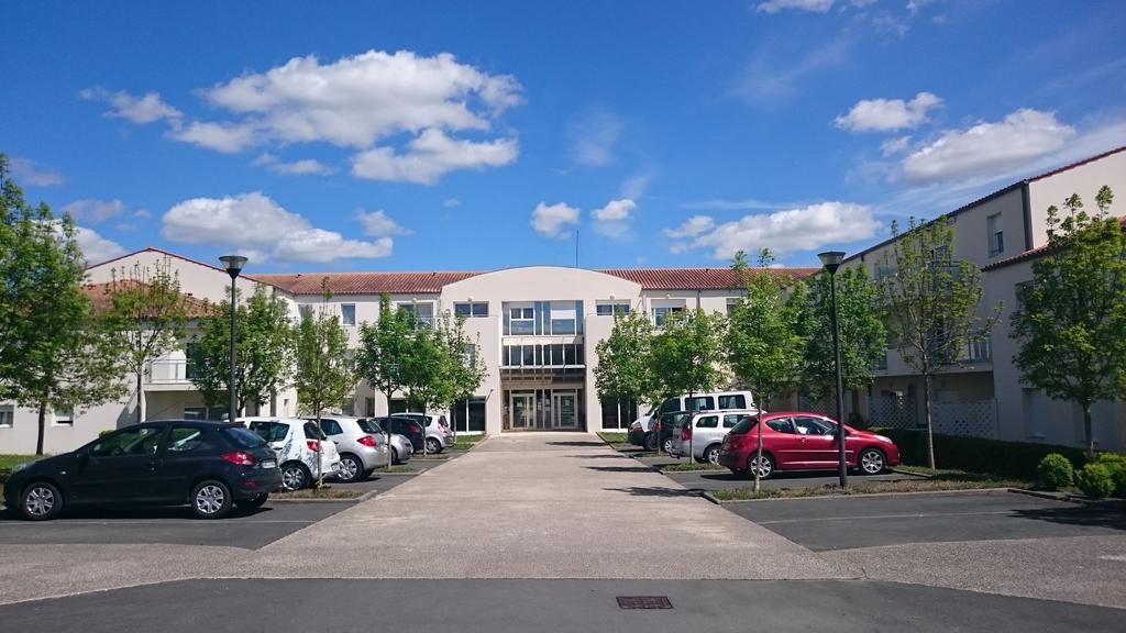 Aparthotel Domitys La Seigneurie à Les Gonds Extérieur photo